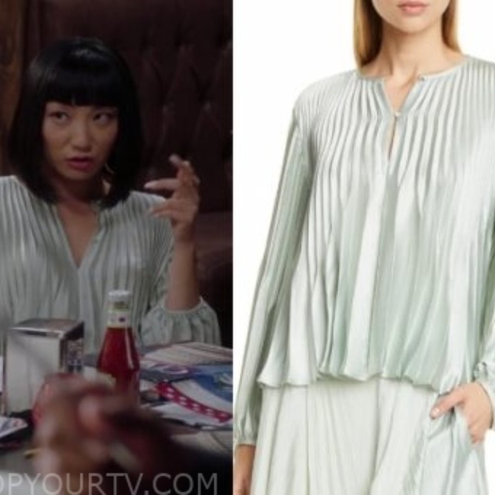 Vince gorgeous accordion pleat blouse S Celadon jade green